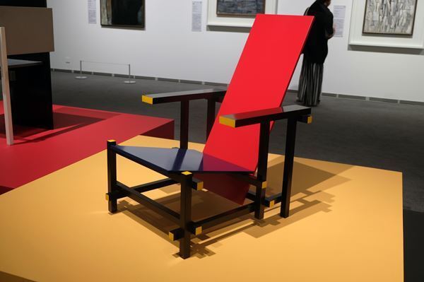 初期の風景画から「コンポジション」シリーズまでを展観 SOMPO美術館で開催中の『モンドリアン展 純粋な絵画をもとめて』をレポート！