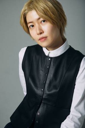 坂東巳之助×シム・ウンギョン、初共演のふたりに聞く不思議な恋の物語『消えちゃう病とタイムバンカー』