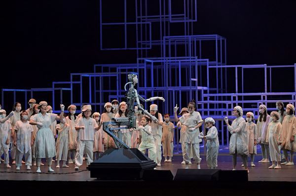 オペラ『セビリアの理髪師』、 演劇『消えていくなら朝』を無料配信 「新国デジタルシアター」開設