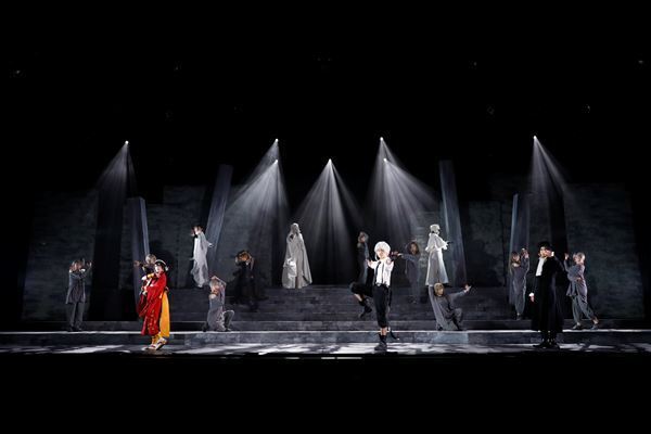 村田充、澁澤龍彦役で圧倒的な存在感を放つ　「文豪ストレイドッグス DEAD APPLE」舞台写真＆レポート到着