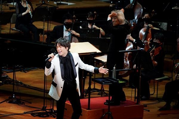 山崎育三郎、フルオーケストラツアー『SFIDA』初日公演で新曲「誰が為」リリース発表