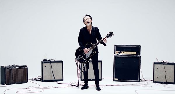 チバユウスケ（The Birthday）のソロプロジェクトSNAKE ON THE BEACH、新アルバムより「スレンダー」MVを公開