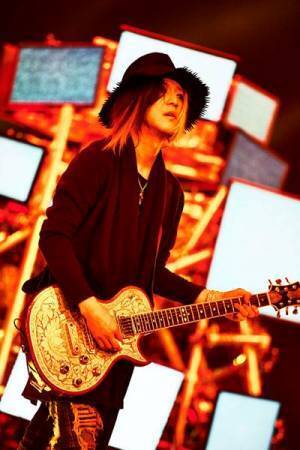 GLAY、“エンタテインメントの逆襲”開始！　4カ月連続配信ライブ第1弾レポート到着