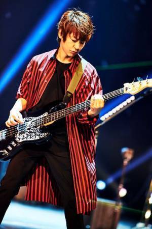 GLAY、“エンタテインメントの逆襲”開始！　4カ月連続配信ライブ第1弾レポート到着