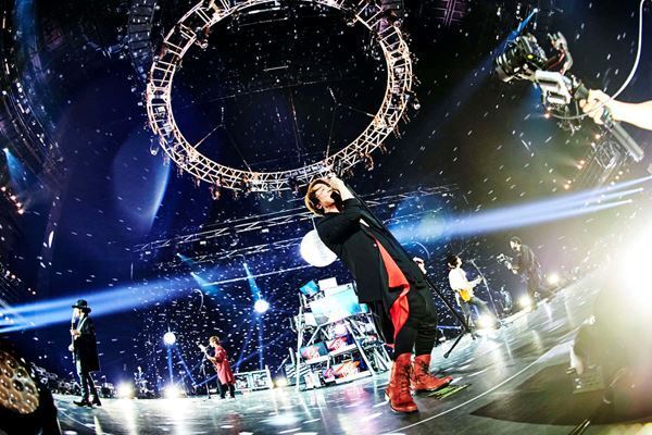 GLAY、“エンタテインメントの逆襲”開始！　4カ月連続配信ライブ第1弾レポート到着