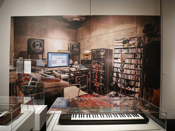 デビュー50年の軌跡がぎっしり！　細野晴臣の全てが詰まった『細野観光』展が開催中