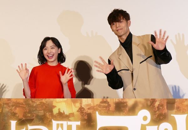 窪田正孝、ゴミ人間役は「難しい」　声優務めた『映画 えんとつ町のプペル』封切り