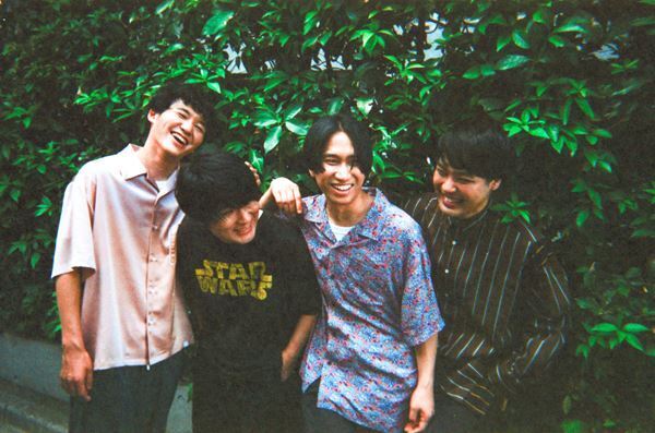 マカロニえんぴつ、無観客ライブでサプライズ発表　メジャー1st E.P.『愛を知らずに魔法は使えない』リリース決定