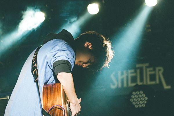 さくらしめじの田中雅功が、“18歳最後の日”に自身初となる ソロワンマンライブを開催！19歳への第一歩を力強く踏み出した。