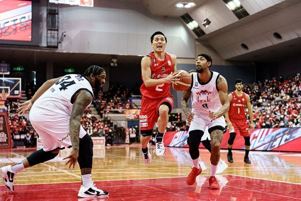 静かな年末年始は家で年末年始恒例のスポーツ観戦で決まり!?