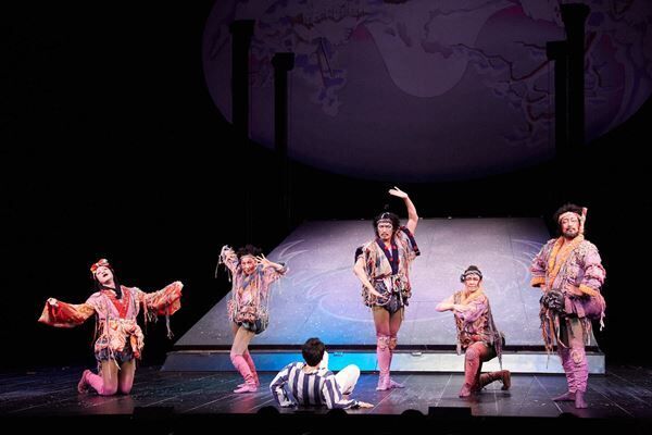 東北を舞台に生きることの素晴らしさを描く ミュージカル『ユタと不思議な仲間たち』開幕