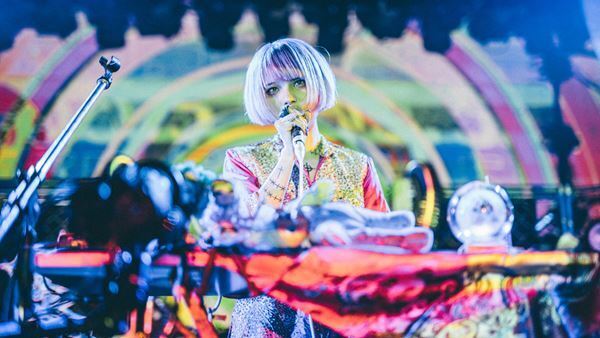 4s4ki、「I LOVE ME」MV100万再生突破を記念し初ワンマンライブ映像を公開