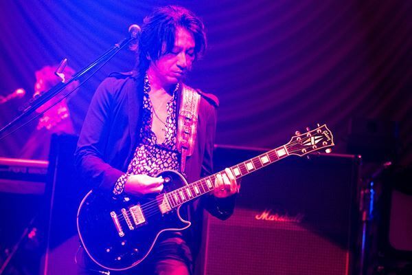 GLAY、2021年初の有観客ライブで見せつけたエンタテインメントの逆襲　4カ月連続配信ライブ第3弾レポート