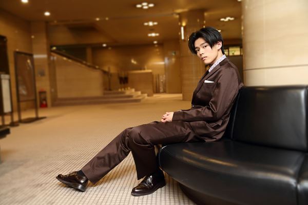 日向亘が上るスターへの階段「自分の出した正解の演技で、観客を納得させたい」