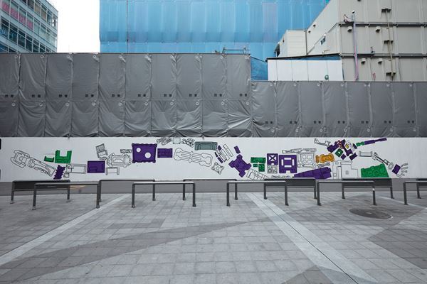 展示テーマは「再生／新生」。森山大道と開発好明のアートウォールが歌舞伎町一丁目に出現！