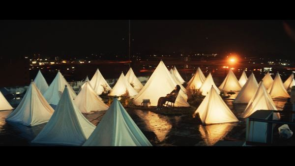 菅田将暉「一息つけた時気楽に見られる映像で在れたら」 竹内涼真主演ドラマ主題歌「星を仰ぐ」MV公開