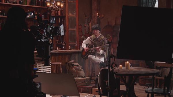山崎まさよし、ロマサガ新CMで「One more time, One more chance」弾き語り披露　映像とインタビューが公開