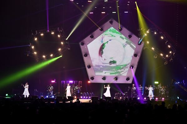 リトグリ、4人で完走したアリーナツアーファイナルさいたま公演レポートが到着　ホールツアー振替全32公演日程発表も