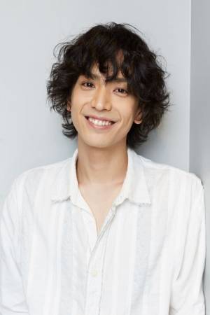 黒羽麻璃央×甲斐翔真 大ヒットミュージカルに挑む“ロミオ一年生”のふたり「頼りあって、戦友として」