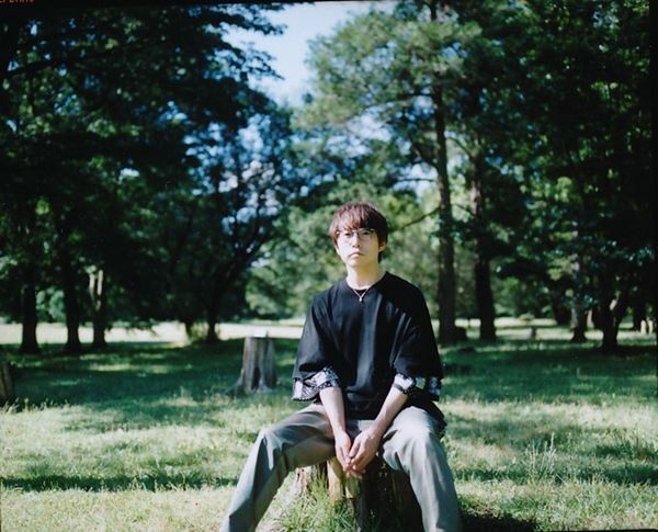 高橋優、10周年初の弾き語りツアーを全国8会場で5月から開催