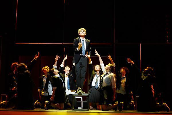 高橋颯が豊かな感情表現でドラァグクイーン夢見る高校生に。『ジェイミー』ゲネプロレポート Part2