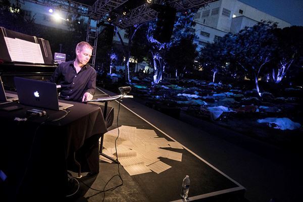 『SLEEP マックス・リヒターからの招待状』 “眠り”の世界へいざなうコンサートの魅力とは