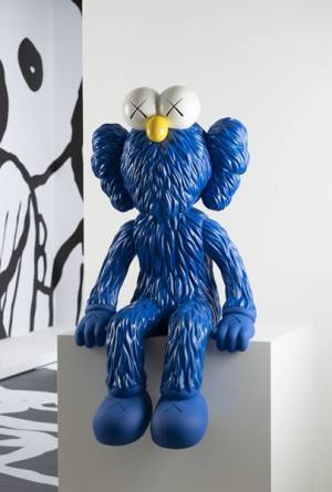 現代アメリカを代表するポップカルチャーの巨匠KAWS  日本では初となる大規模個展を開催