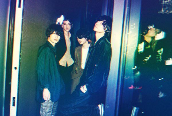 [Alexandros]新メンバーにリアド偉武が加入「最強の仲間が加わってくれました」