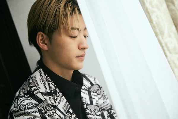 「設定にワクワクしました！」　GENERATIONS佐野玲於が『その瞬間、僕は泣きたくなった』を洞内広樹監督と語り合う