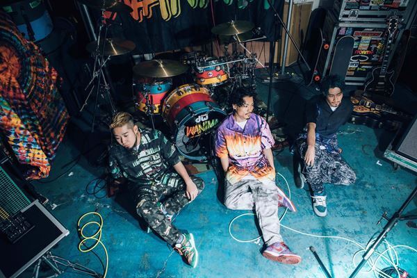 WANIMA、2018年開催「Everybody!!TOUR」幕張メッセ公演の模様をYouTube Liveにて配信！