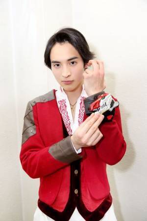 『スーパー戦隊MOVIEレンジャー2021』3人の主演俳優が集結！ 受け継がれていくヒーローの意思とは