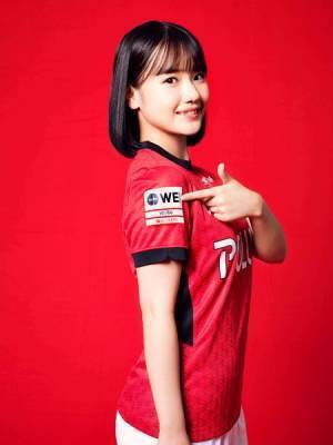 WEリーグ開幕記念・スペシャル鼎談キックオフ! 浦和・小泉×南×モー娘。横山、初対面の3人が語り合う!!