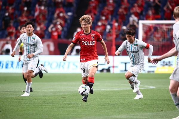 WEリーグ開幕記念・スペシャル鼎談キックオフ! 浦和・小泉×南×モー娘。横山、初対面の3人が語り合う!!