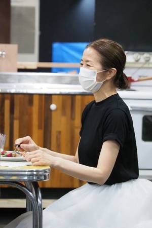 鈴木京香「毎日、新しい発見に満ちています」 『Home,I'm Darling～愛しのマイホーム～』稽古場レポート＆キャストコメント到着