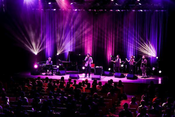 Skoop On Somebody、クリスマスの夜にライブ配信決定「自宅でお酒でも飲みながら楽しんでもらえたら」