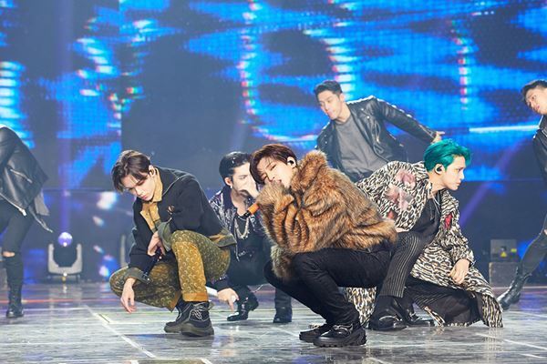 “まさに動く芸術作品” SEVENTEEN、初オンラインコンサートで世界122ヵ国のCARATへ愛を語る