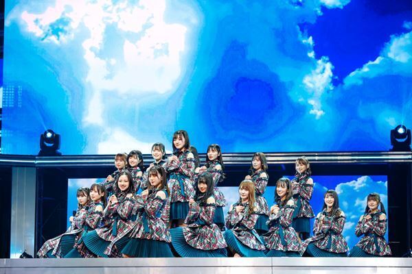 日向坂46、デビュー2周年記念ライブで昨年2月ぶりにファンと再会　新シングル『君しか勝たん』も発表