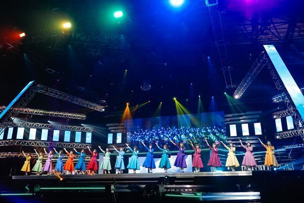 日向坂46、デビュー2周年記念ライブで昨年2月ぶりにファンと再会　新シングル『君しか勝たん』も発表