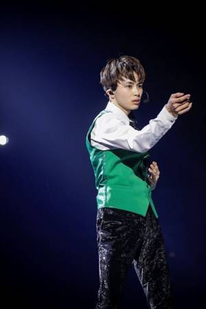 超特急3日連続オンラインライブ　“クール＆セクシー”なステージで噛みしめた8号車との絆