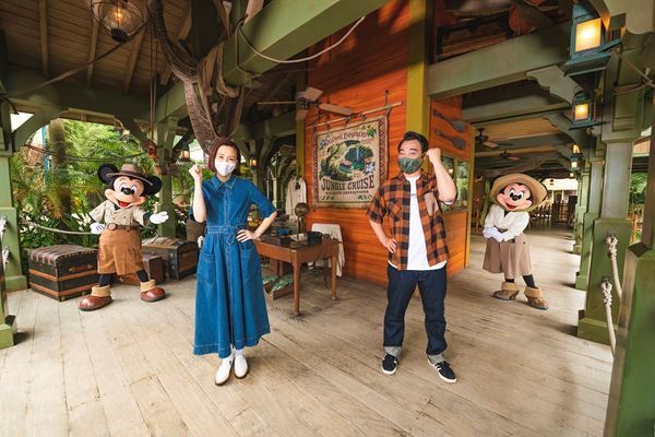 日本語版声優・木村佳乃＆斉藤慎二が大興奮　『ジャングル・クルーズ』本家のアトラクションを体感する特別映像公開