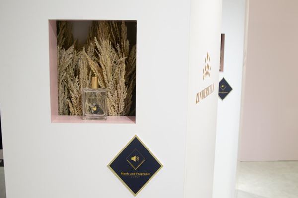 開幕レポート「ディズニープリンセス展」でAR・VR体験も！ 音声ガイドは城田優