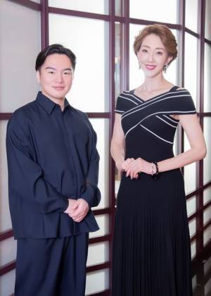 「今だからこその楽しさを！」原田諒×紅ゆずる “なんでもあり”な『エニシング・ゴーズ』