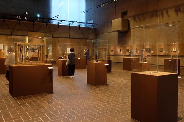 表現することを糧に生きた5人の作り手たちを紹介 『Walls & Bridges』展、東京都美術館にて開幕