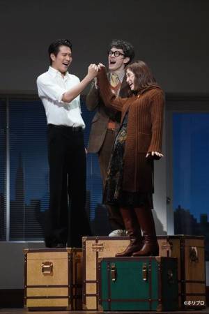 平方元基×ウエンツ瑛士×笹本玲奈『メリリー・ウィー・ロール・アロング』開幕！