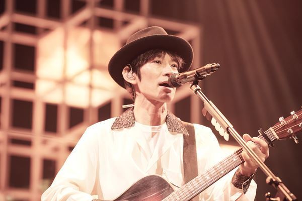 映画『スピッツ コンサート 2020 “猫ちぐらの夕べ”』オンライン上映スタート！　最速ライブレポート到着