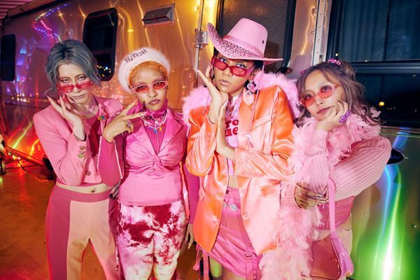 女王蜂、完全生産限定シングル『KING BITCH』全収録曲＆新ビジュアル公開