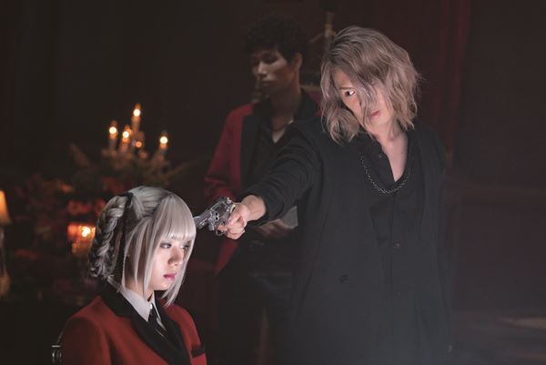 浜辺美波＆藤井流星が滾る瞬間「藤井さんはお兄ちゃんみたいな存在でした」