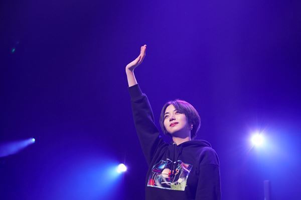 ELAIZA、クリスマスに初のワンマンライブ“Paradise Lost”開催　オフィシャルレポート到着