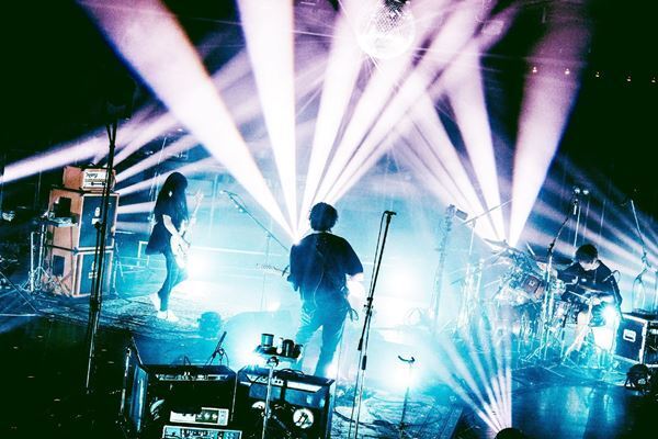 凛として時雨が初の配信ライブで証明した、15年前から確立されていた唯一無二の存在感