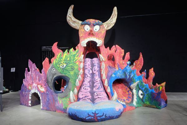 20年以上にわたる創作活動“粘土道（ねんどみち）”の全てが集結！ 『粘土道 20周年記念 片桐仁創作大百科展』ギャラリーアーモにて開幕